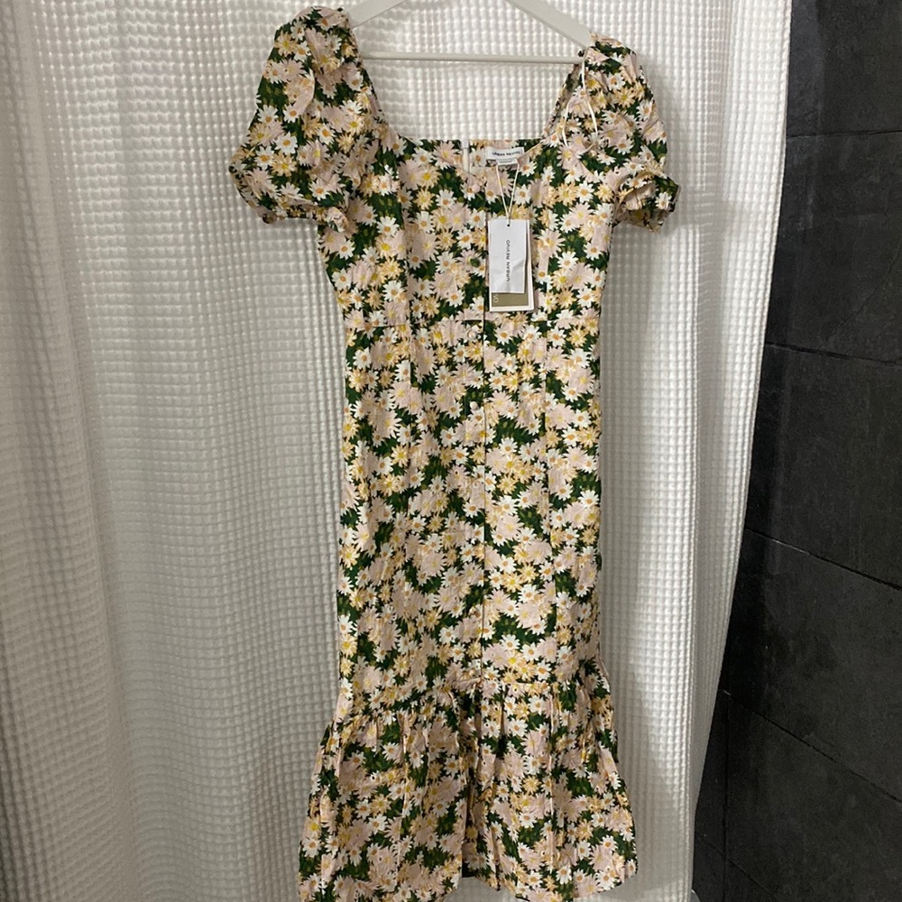 Urban Revivo dress brand new with tag